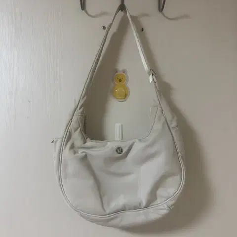 룰루레몬 아이보리 호보백 숄더백