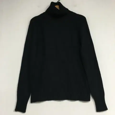 클럽모나코 캐시미어 터틀넥 니트 xs