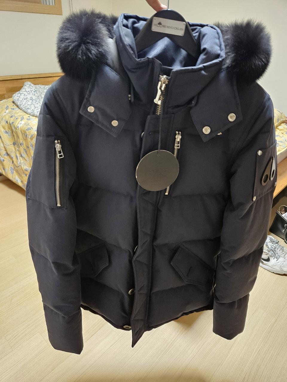 무스너클 쓰리쿼터 팔아요(S)새상품