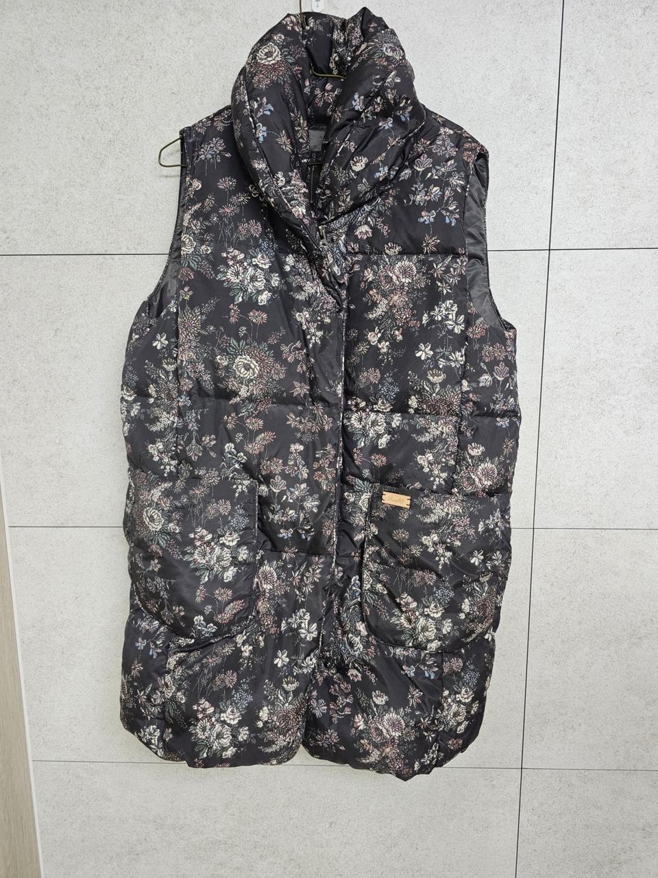 써스데이아일랜드 패딩 조끼