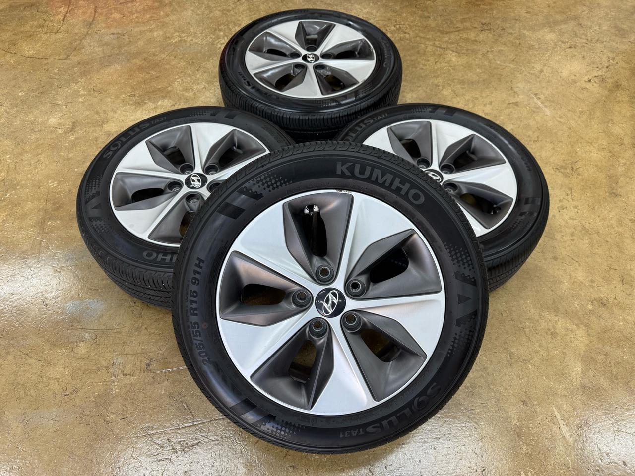 아반떼,i30,벨로스터 16인치 순정휠타이어 팝니다