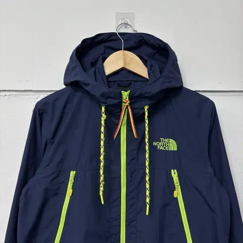 노스페이스 네이비 후디 바람막이