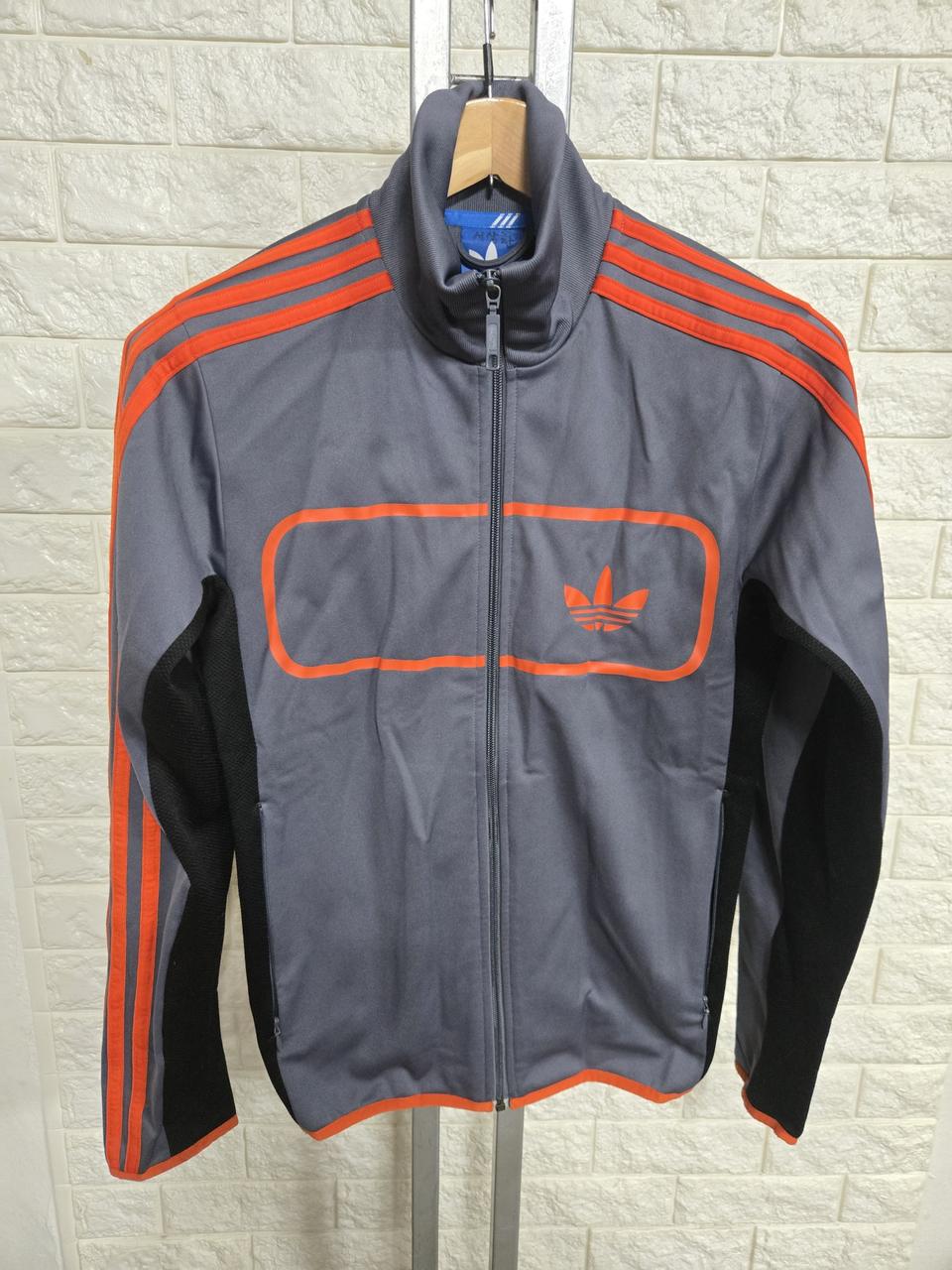 정품)아디다스 STREET DIVERT TT 트랙탑 90