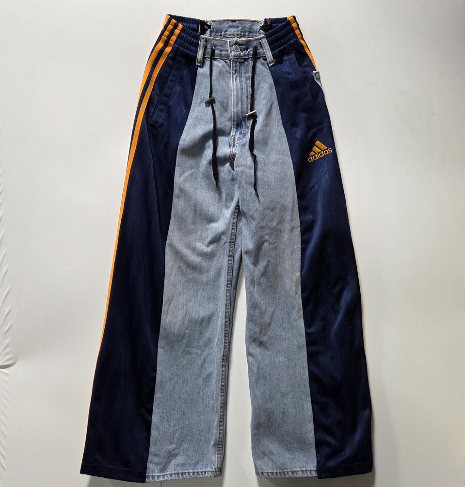 아디다스 올드스쿨 커스텀 데님 벌룬 팬츠 L 25110318