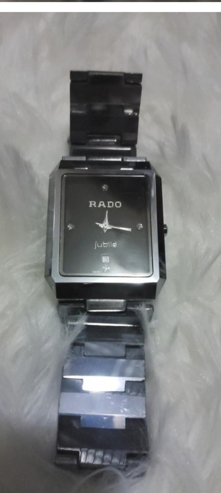 라도 주빌레 다이아 블랙다이얼쿼츠시계