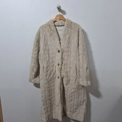 여성 오버핏 인조퍼 밍크 코트