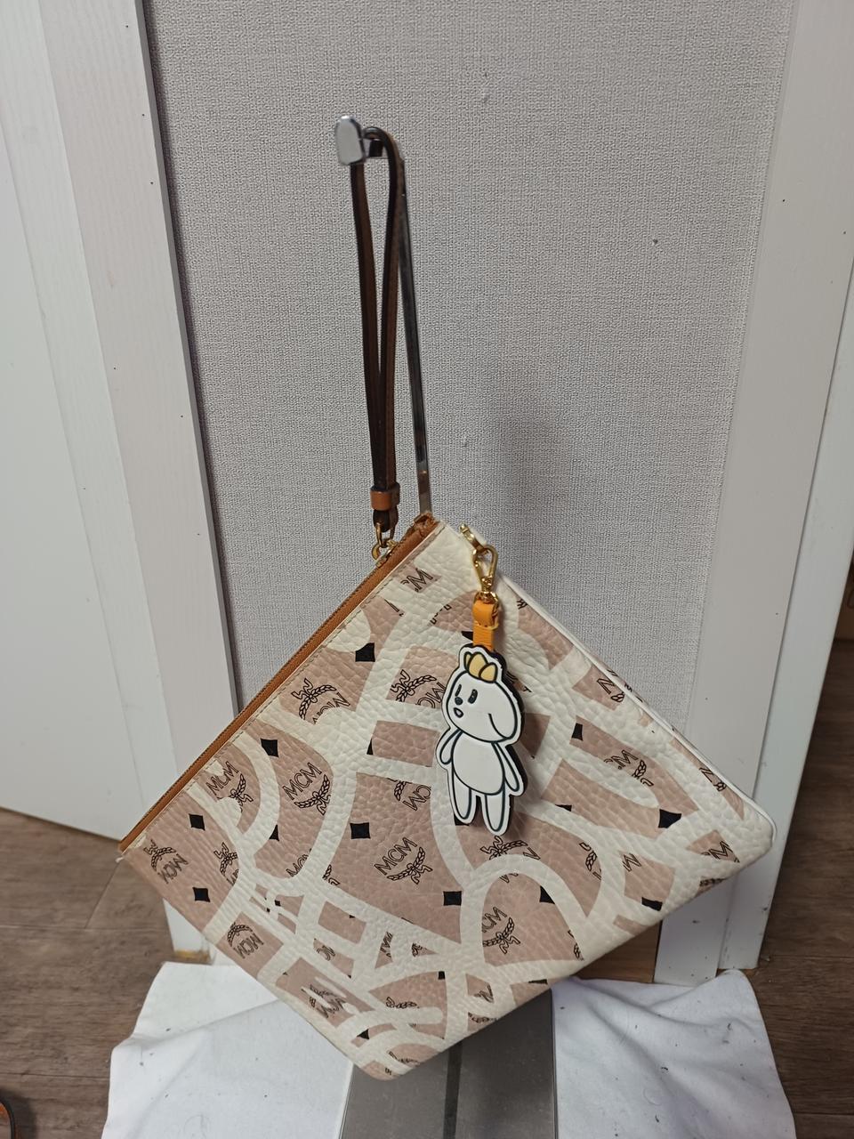 엠씨엠 정품 *상태굿 *무료배송