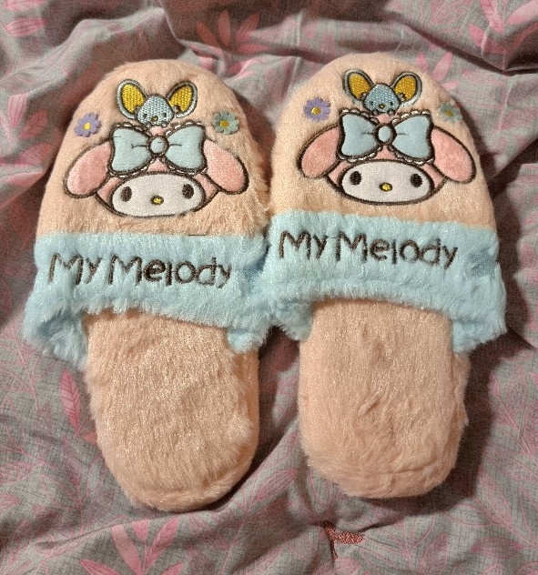마이멜로디 털 슬리퍼 핑크색 원사이즈 (230~250까지)