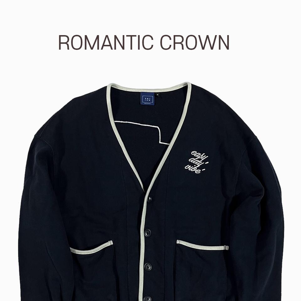 로맨틱크라운 올드스쿨 배색라인 가디건 BD051
