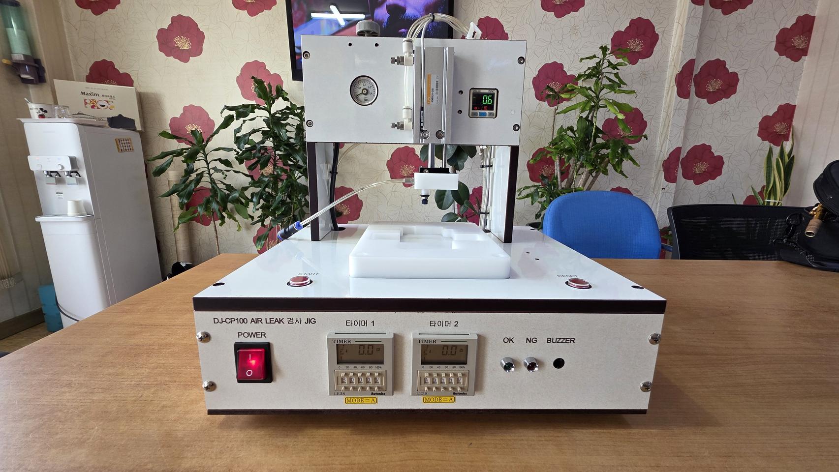 DJ-CP100 에어 기밀(누설)검사기 및 에어 판넬 압착기 판매