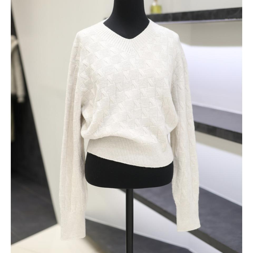 VOV 변형 케이블 조직 브이넥 니트 스웨터