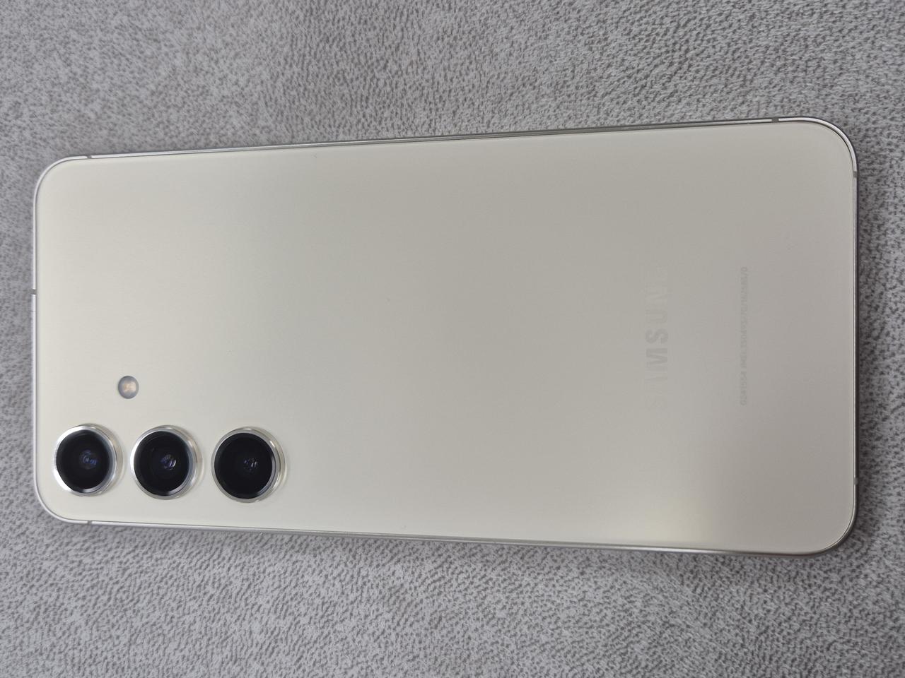 갤럭시 S24 256G 엠버옐로우 판매합니다