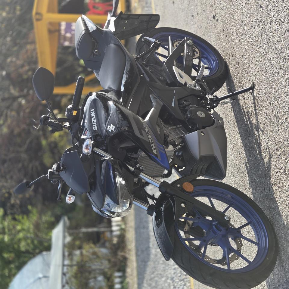 신차급)24년형 무꿍무슬립 스즈키 GSX-S125 2천키로대 판매합니다.