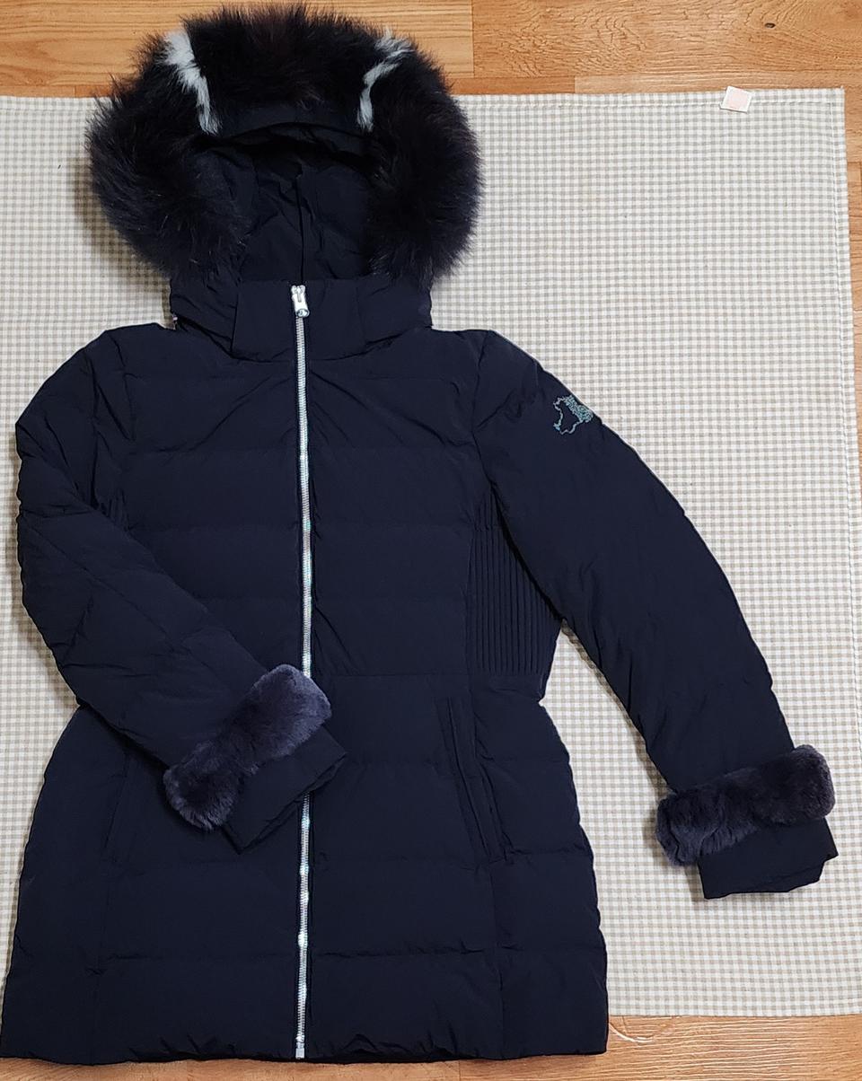 블랙앤화이트 여성골프구스(거위)패딩 사이즈 95