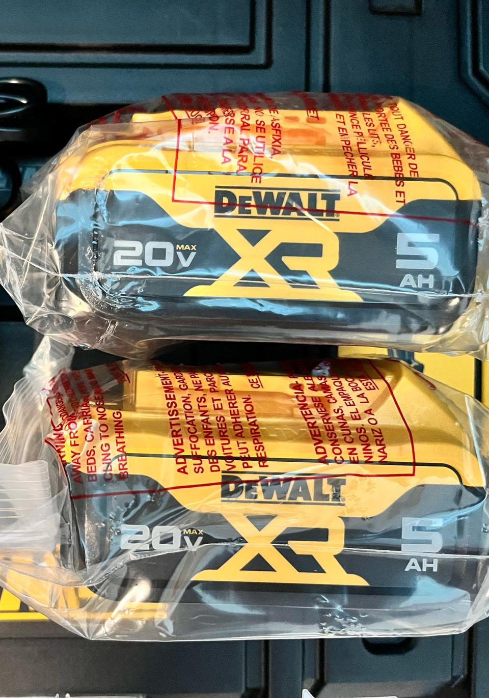 디월트배터리 20V 5Ah 2개