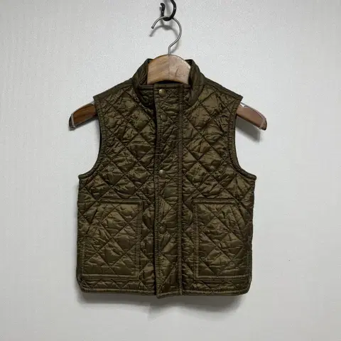 버버리 키즈 퀼팅 조끼 베스트 5y