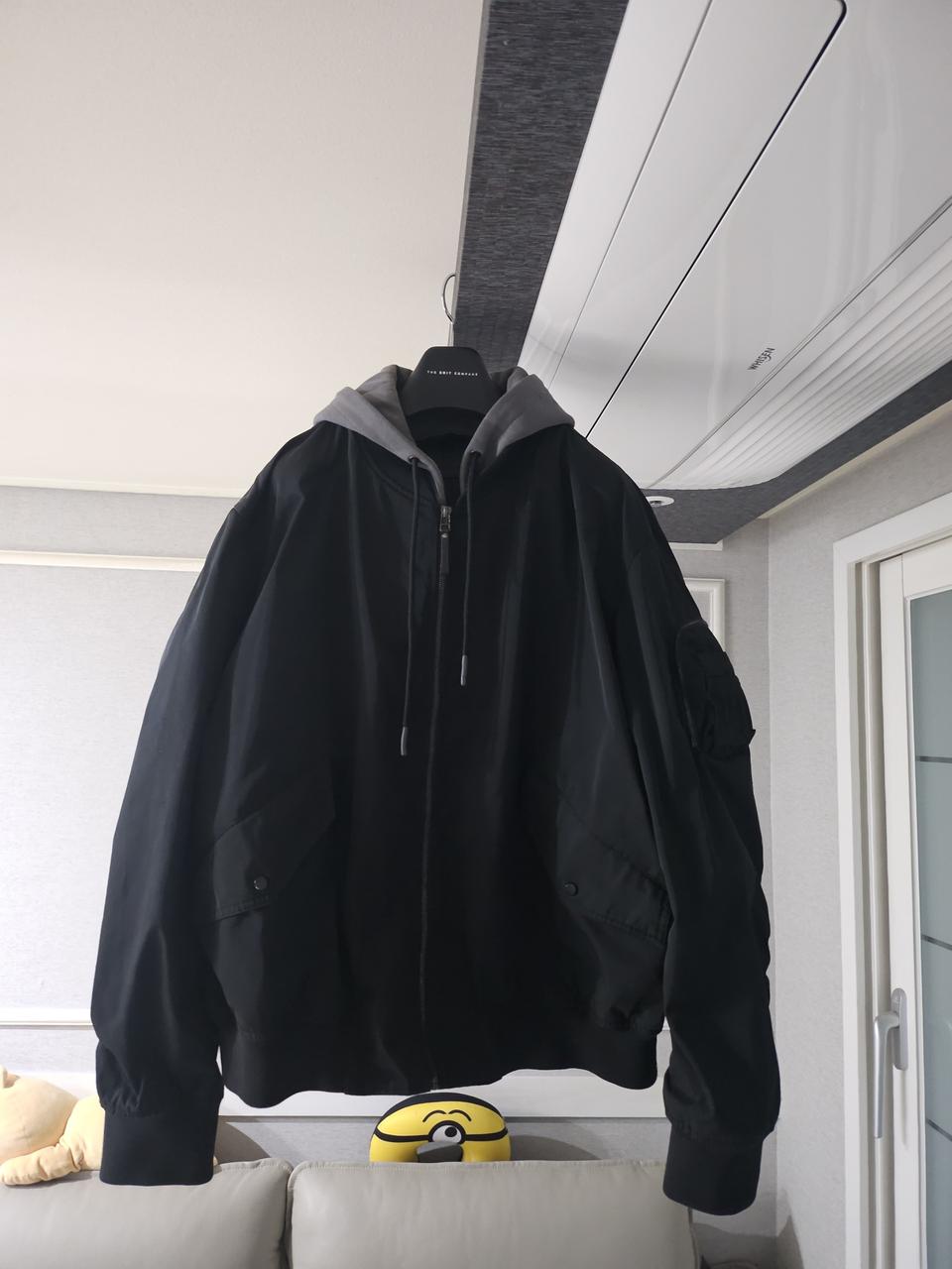 [거의 새것] 질스튜어트뉴욕 블랙 후드패널 MA-1 항공점퍼