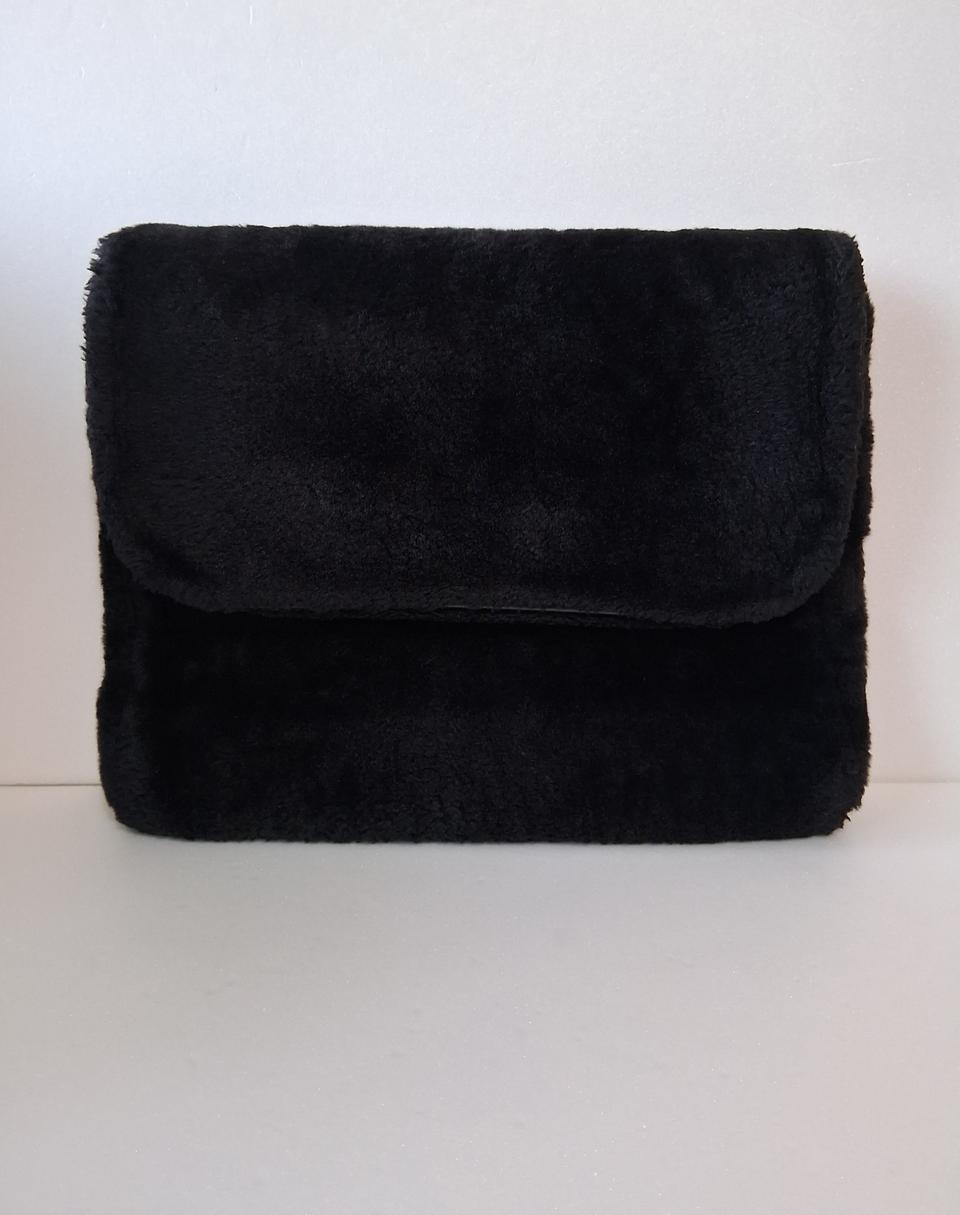 피스메이커 퍼 클러치 여성 가방