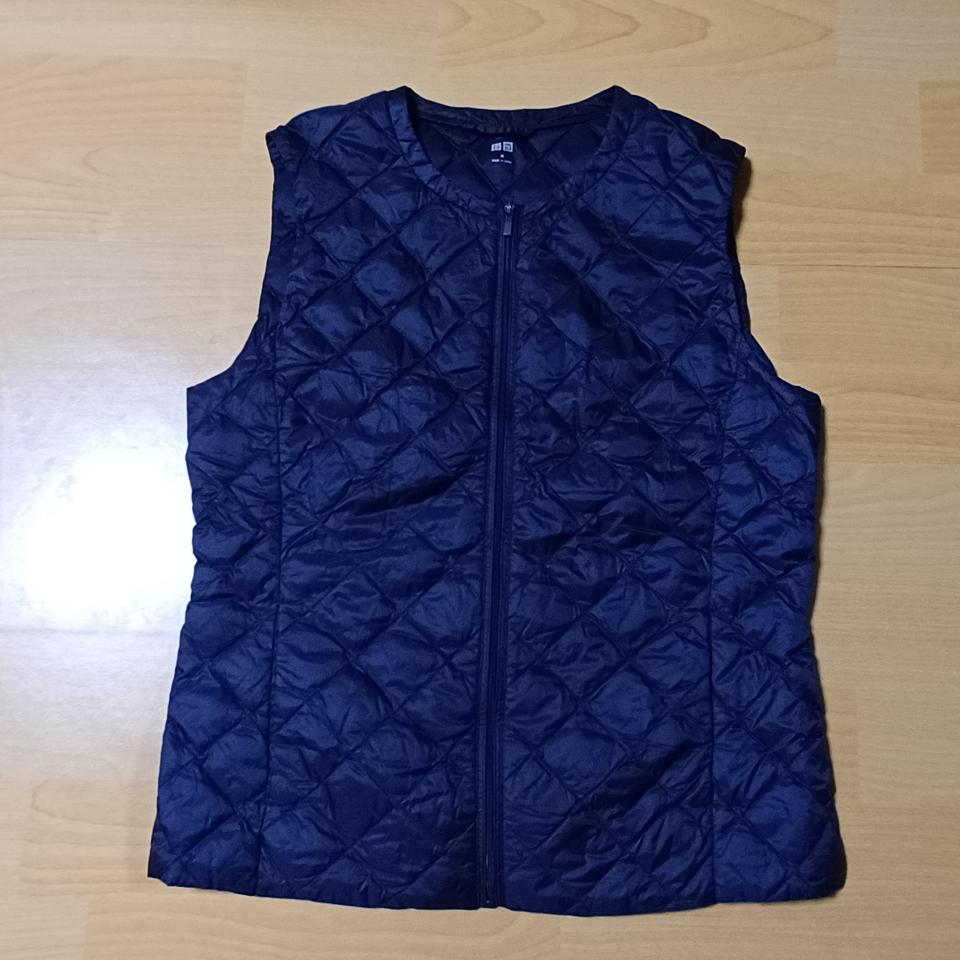 새품수준 유니클로 초경량 덕다운패딩조끼(M)