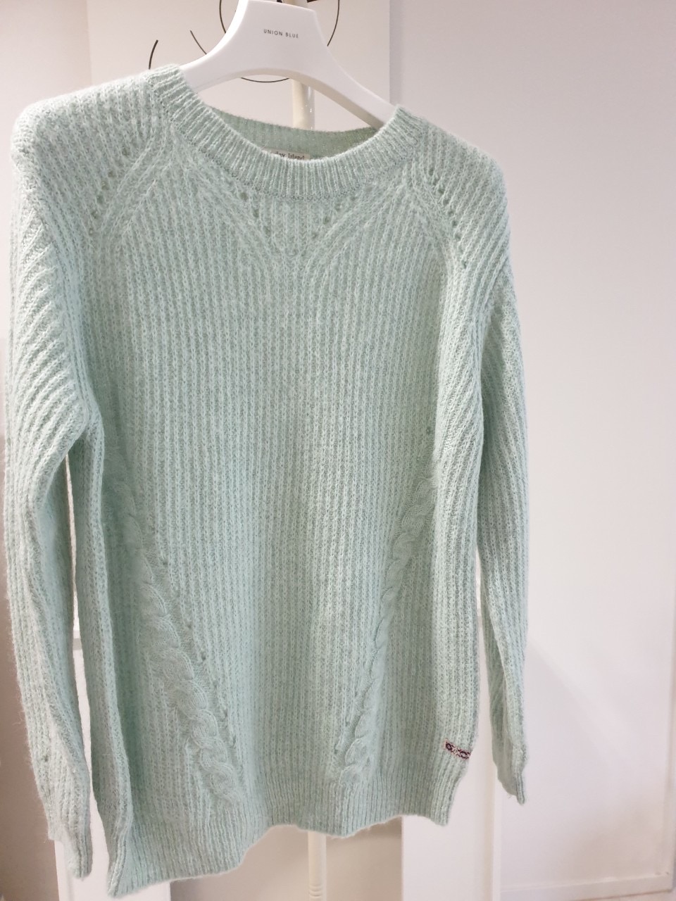 써스데이 아일랜드 여성 니트 상의