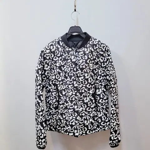 1) 왁 골프 경량패딩 (여자