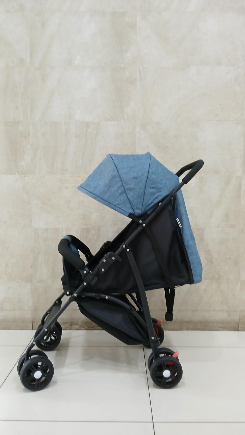 초경량 기내반입 유모차 에어보스. 수도권 전철역 전지역 및 대전권 무료배