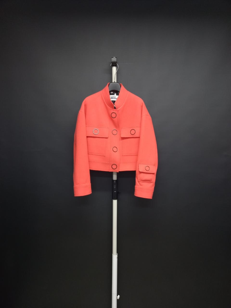 럭키슈에뜨 추동 모 숏 자켓 F 33-77