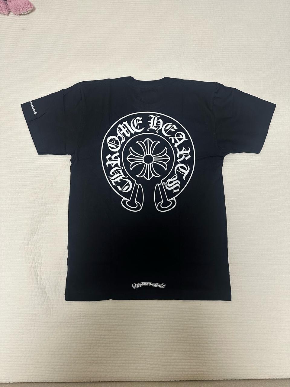 크롬하츠 반팔티셔츠 판매합니다~