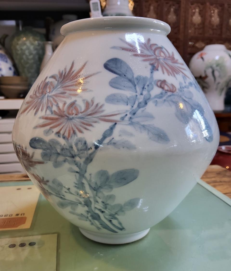 청화철채 국화문 백자 도자기