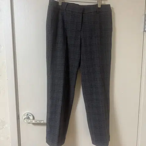 Bcbg 체크무늬 도톰 슬랙스 바지