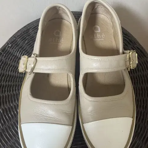 아떼 바네사브루노 메리제인 스니커즈