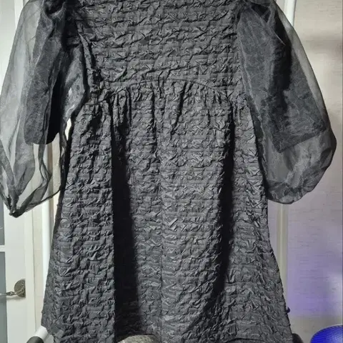 꽁떼레베 블랙 퍼프 미니 원피스 상의 6~8세