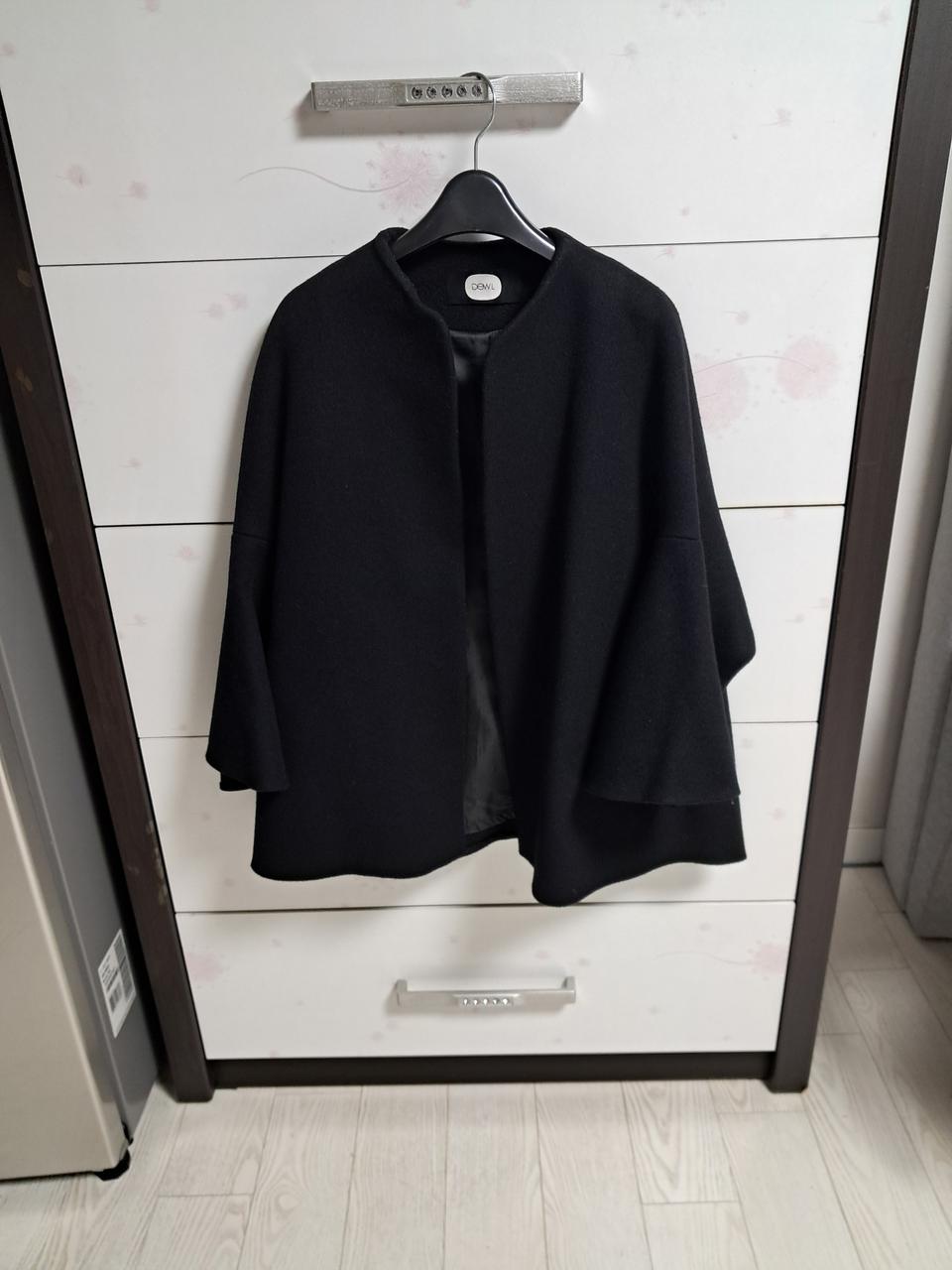DEWL 블랙반코트 구매가350000