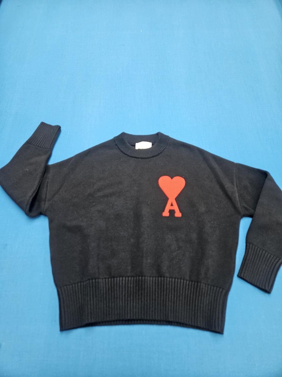 (XS사이즈)AMI 아미 여성용 정품 빅하트 오버핏 블랙 헤비 니트