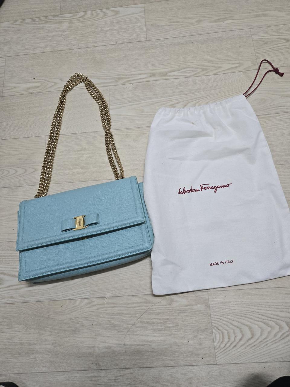 [정품]페라가모 바라지니 체인크로스백