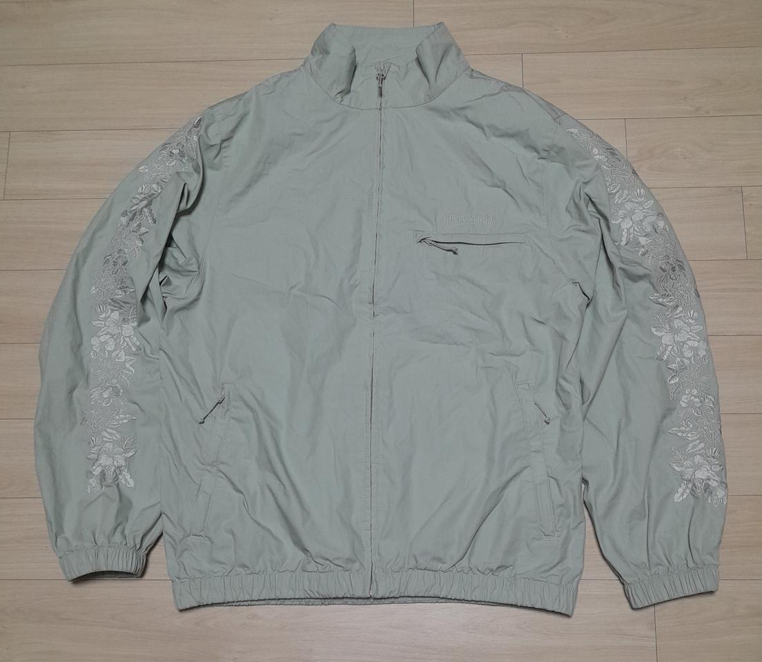 디스이즈네버댓 자수 바람막이 자켓 (M)