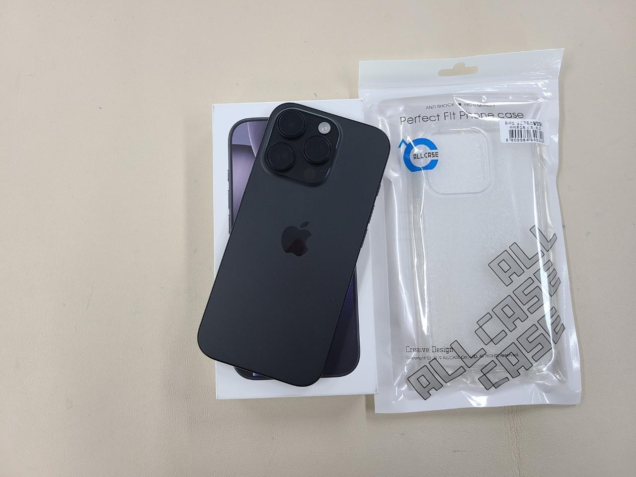 아이폰16프로 128G 밧데리100프로  상태굿 ^^