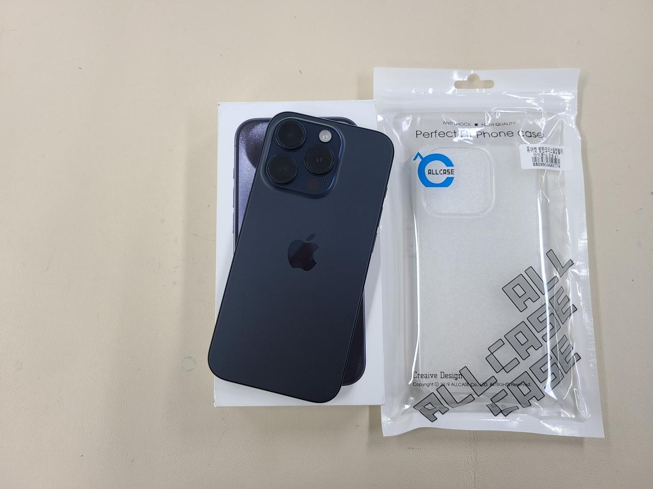 아이폰15프로 128G 밧데리89프로 무찍힘 상태굿 ^^