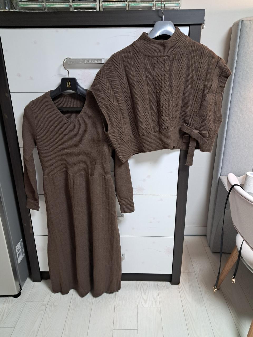 새상품 니트원피스조끼세트