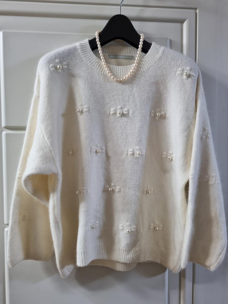 앙고라 진주 플라워 니트