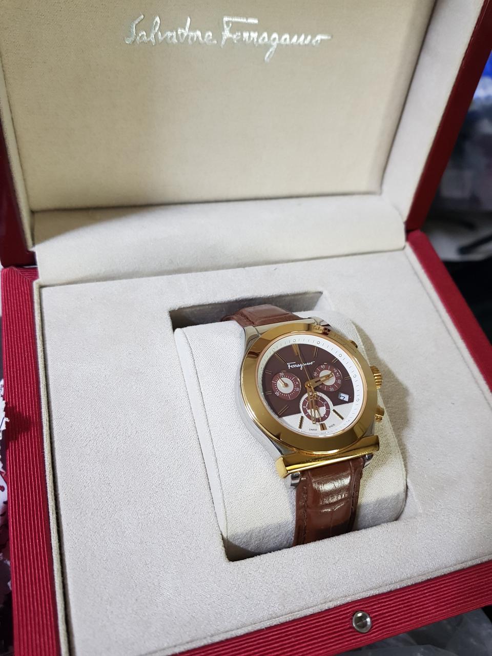 페라가모 크르노 쿼츠