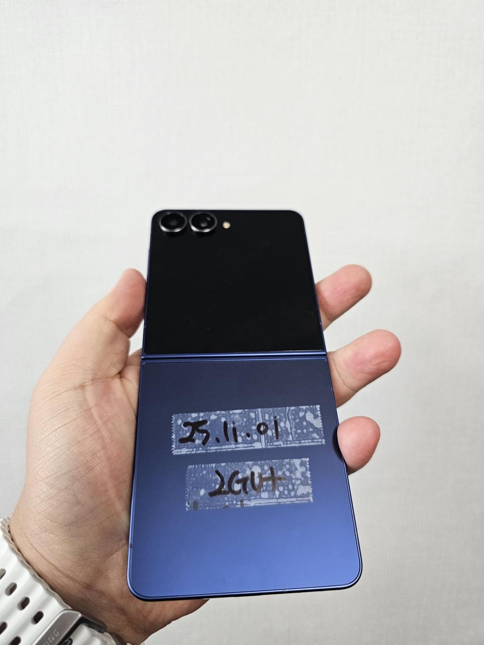 갤럭시z플립7 256G A급 블루