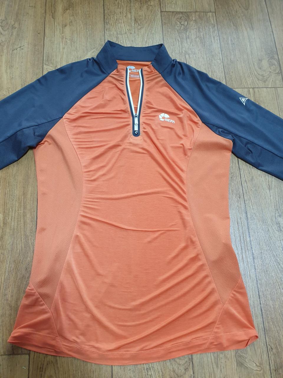 1006 네파 아웃도어 반집업 95 사이즈입니다