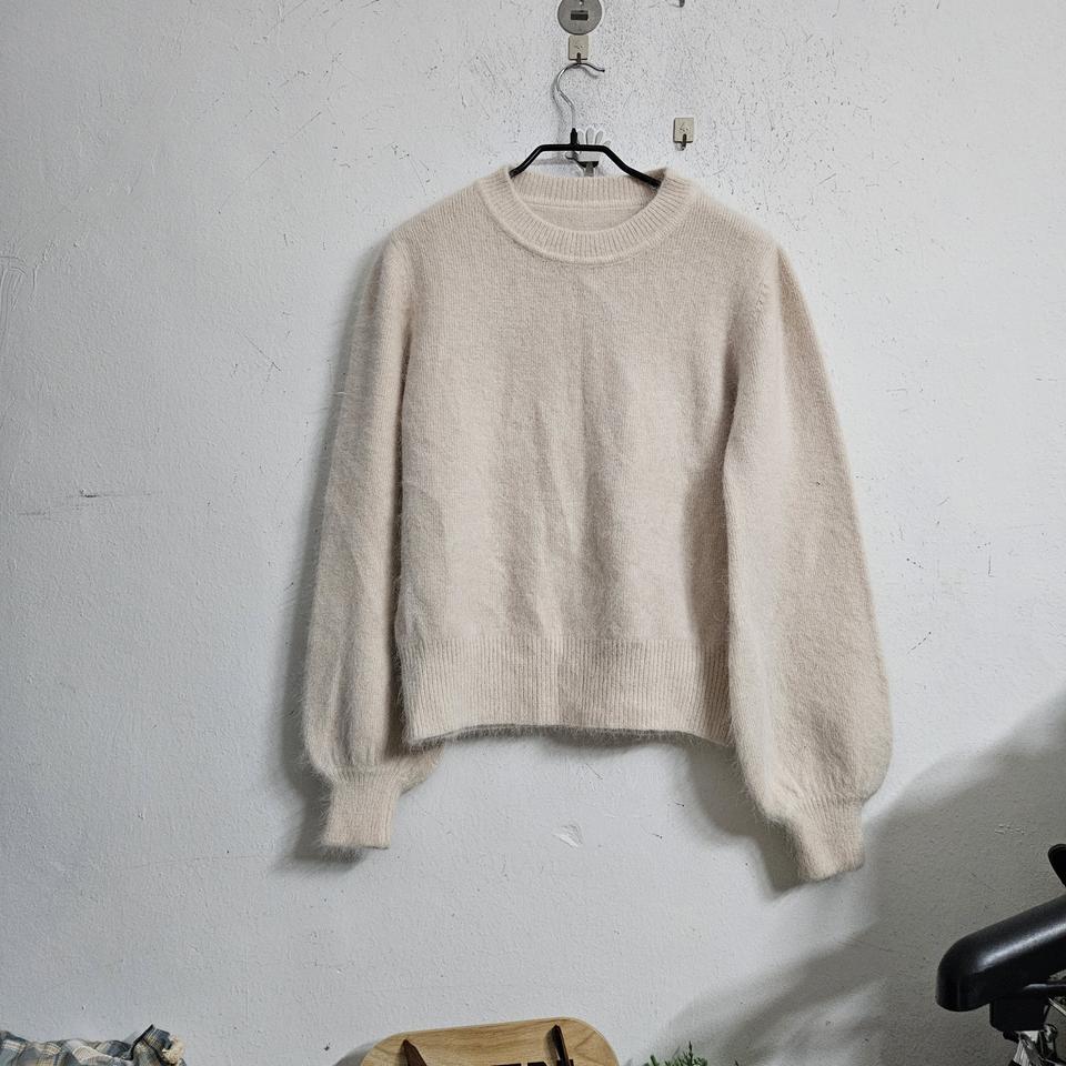 니트앙고라셔츠