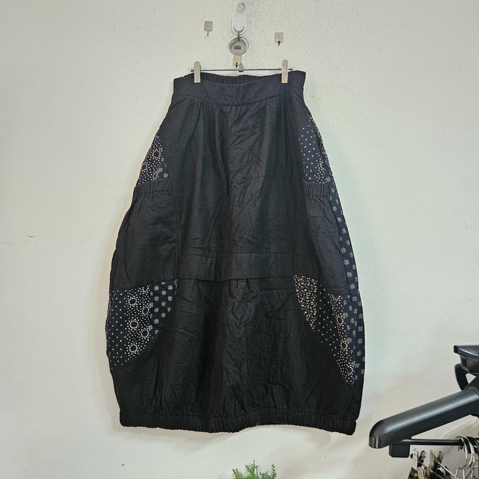 누빔항아리스커트