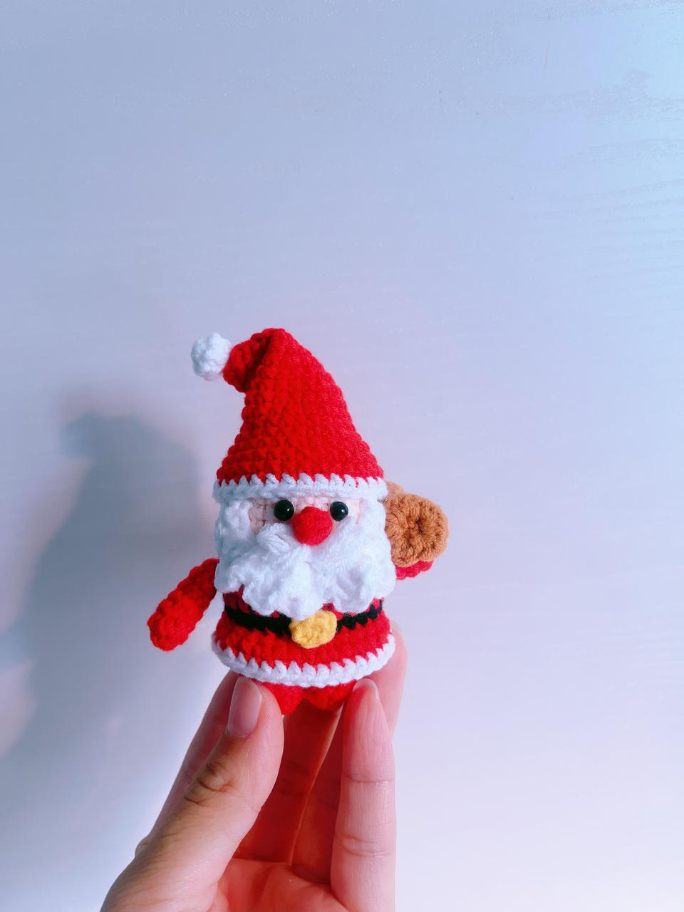 손뜨개 산타클로스 할아버지 키링 가방고리
