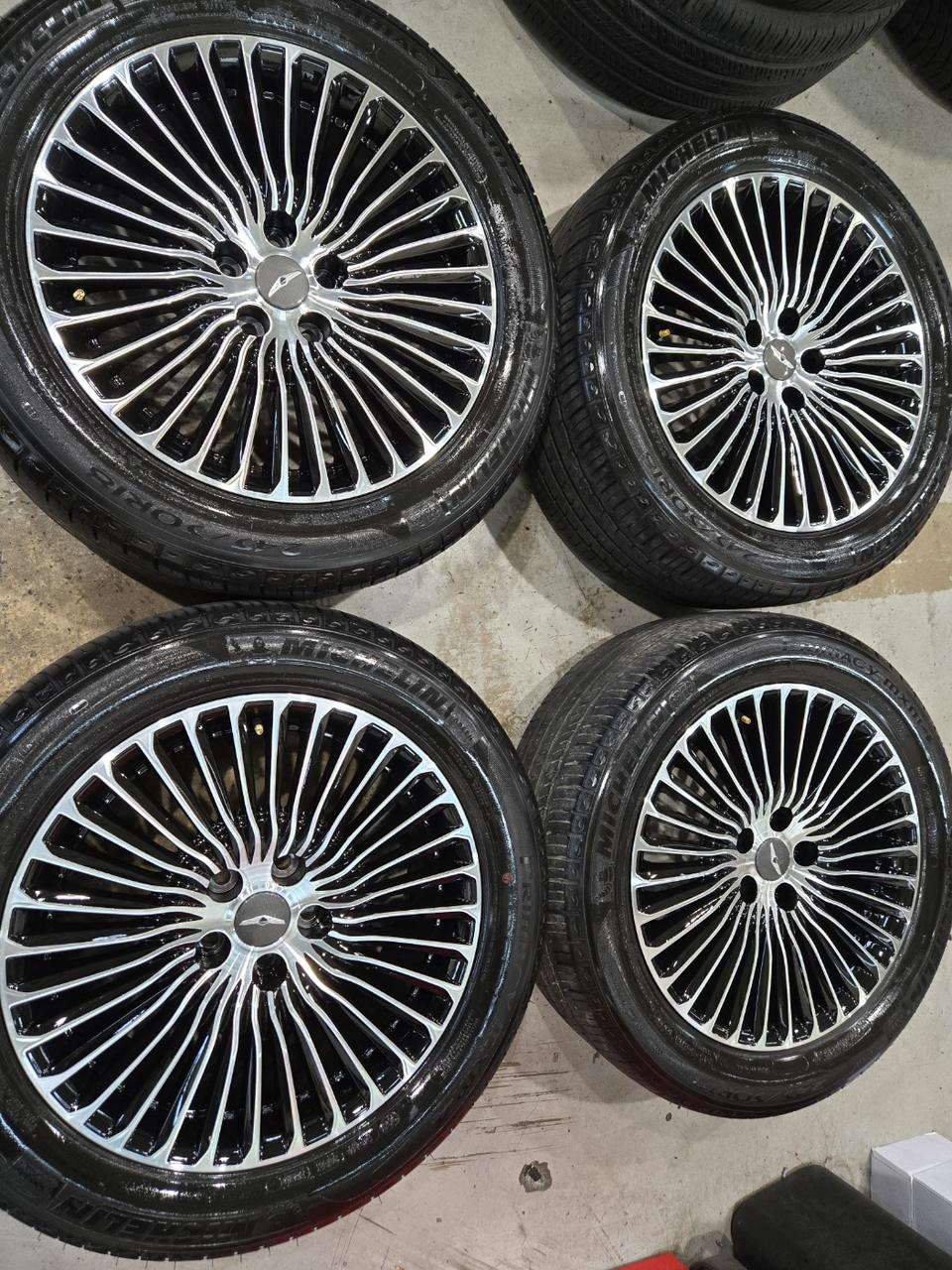 제네시스g90 18인치 휠타이어 판매합니다