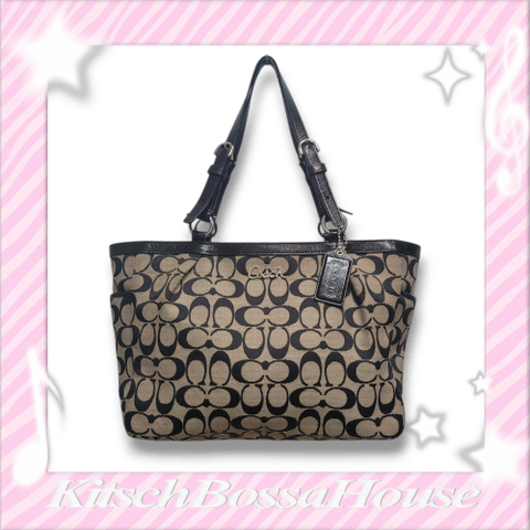 COACH 코치 시그니처 캔버스 필드 토트백