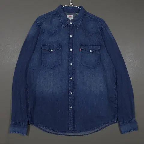 M) 리바이스 신형 클래식 웨스턴 포켓 버튼 스탠다드 청셔츠 중청