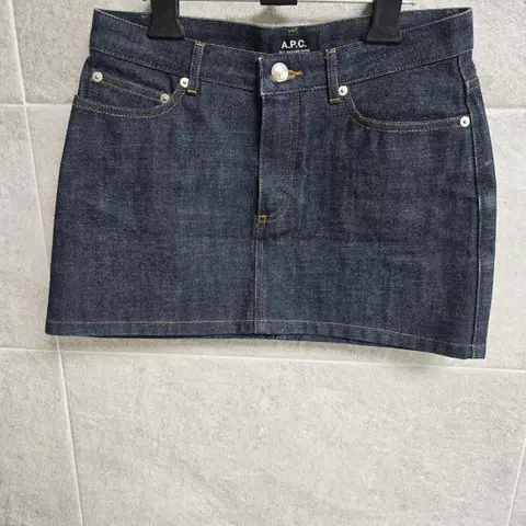 아페쎄 여성 미니 주페 데님 스커트 36